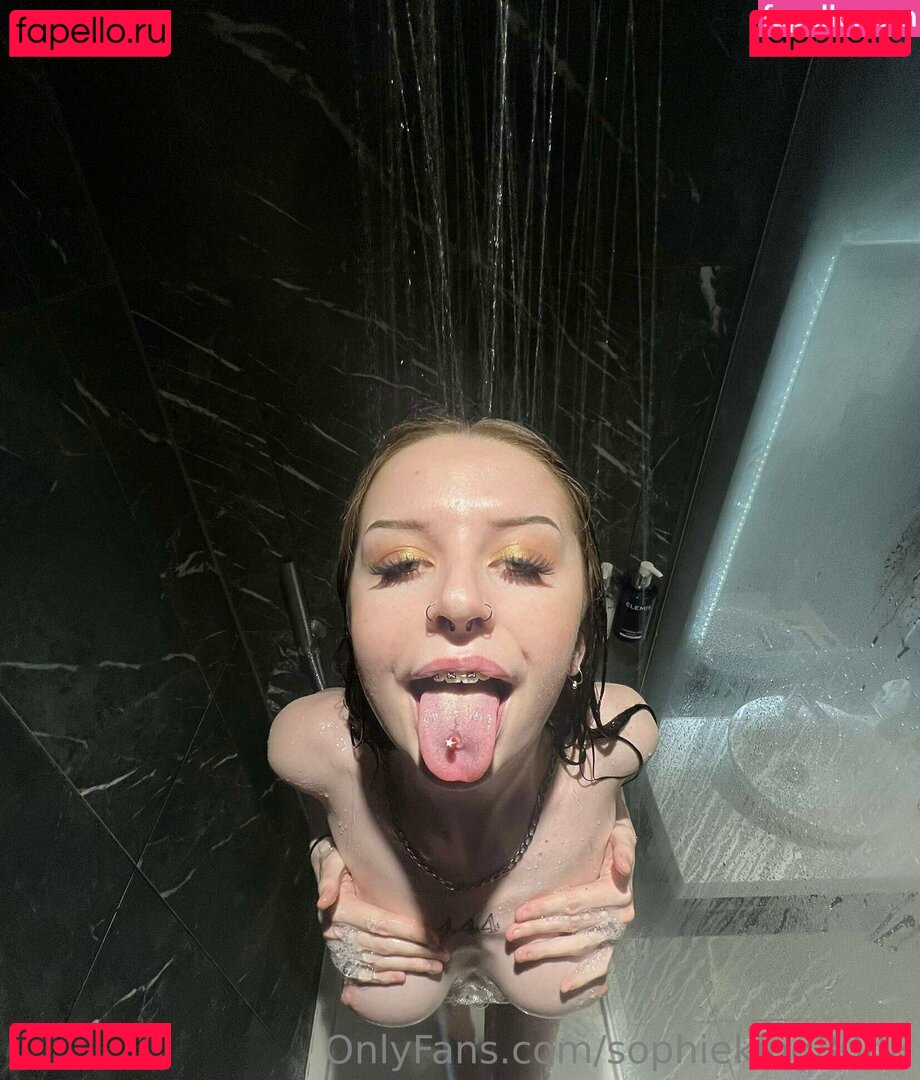 sophieking6788 / sophieking8008 Onlyfans Photo Gallery 