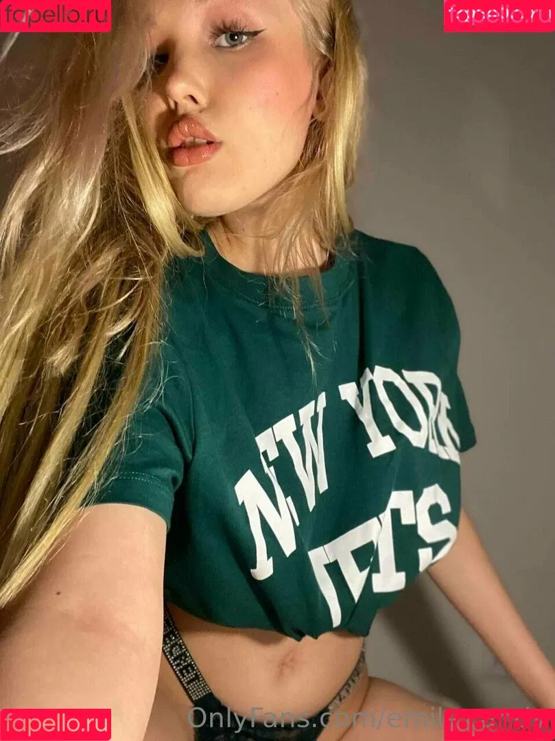 emily.candy Onlyfans Photo Gallery 