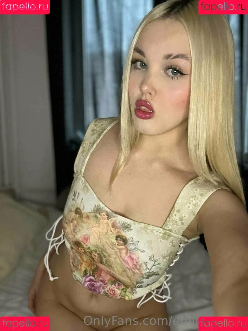 emily.candy Onlyfans Photo Gallery 