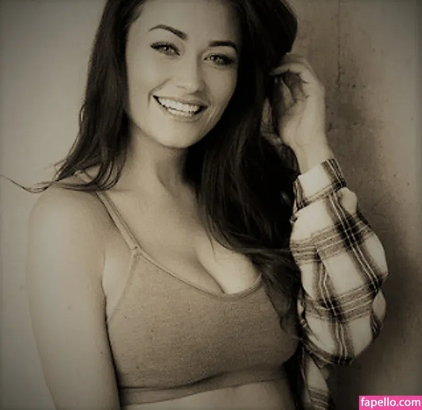 Jess Impiazzi Onlyfans Photo Gallery 