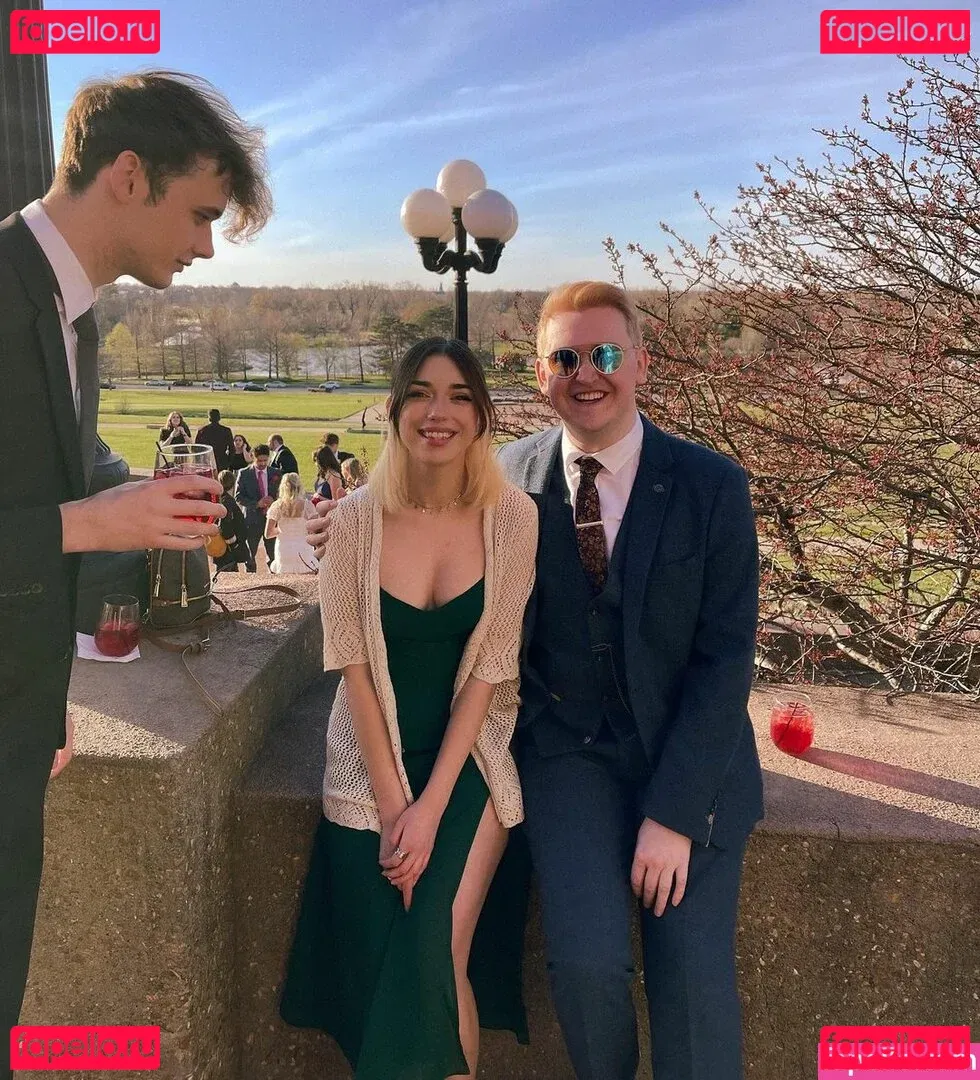 shelbygraces Onlyfans Photo Gallery 