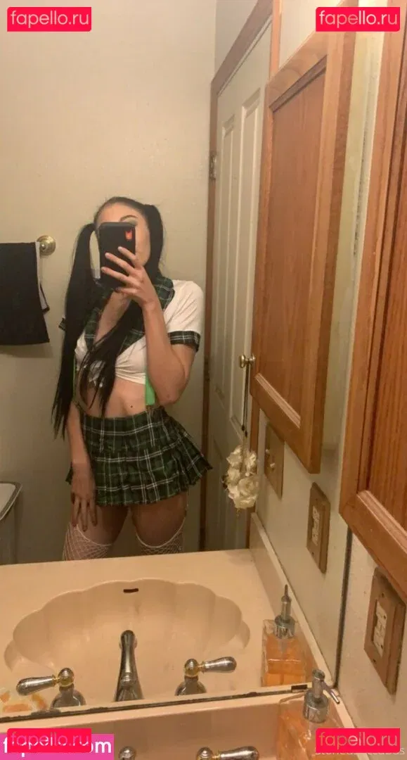 salemsienna Onlyfans Photo Gallery 