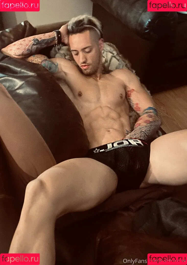 viktoronee Onlyfans Photo Gallery 