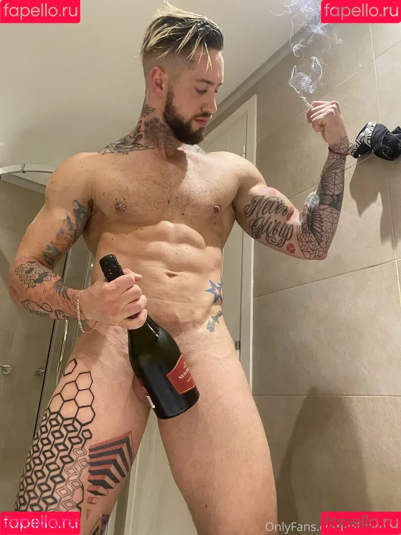viktoronee Onlyfans Photo Gallery 