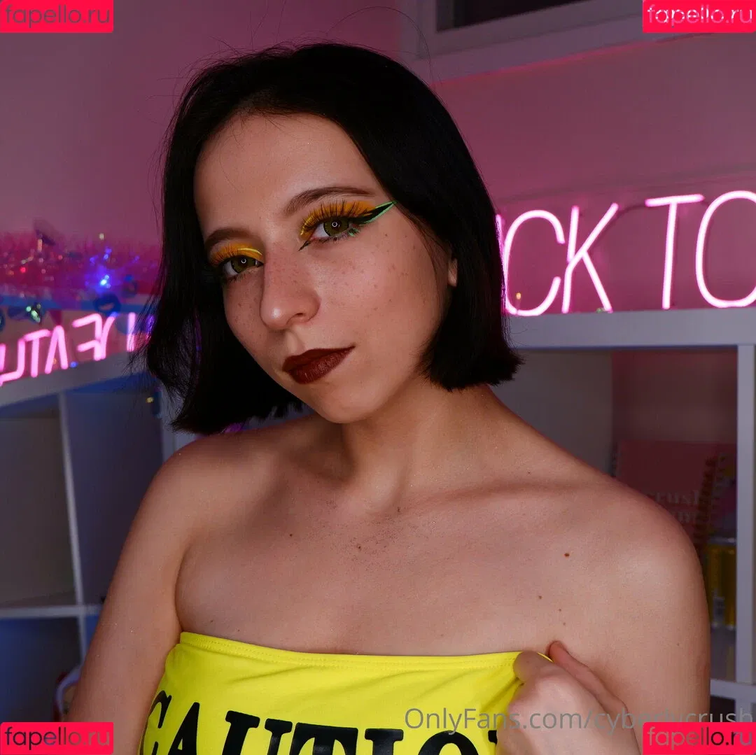 CyberlyCrush Onlyfans Photo Gallery 