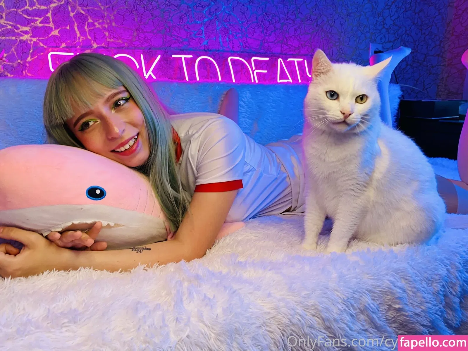 CyberlyCrush Onlyfans Photo Gallery 