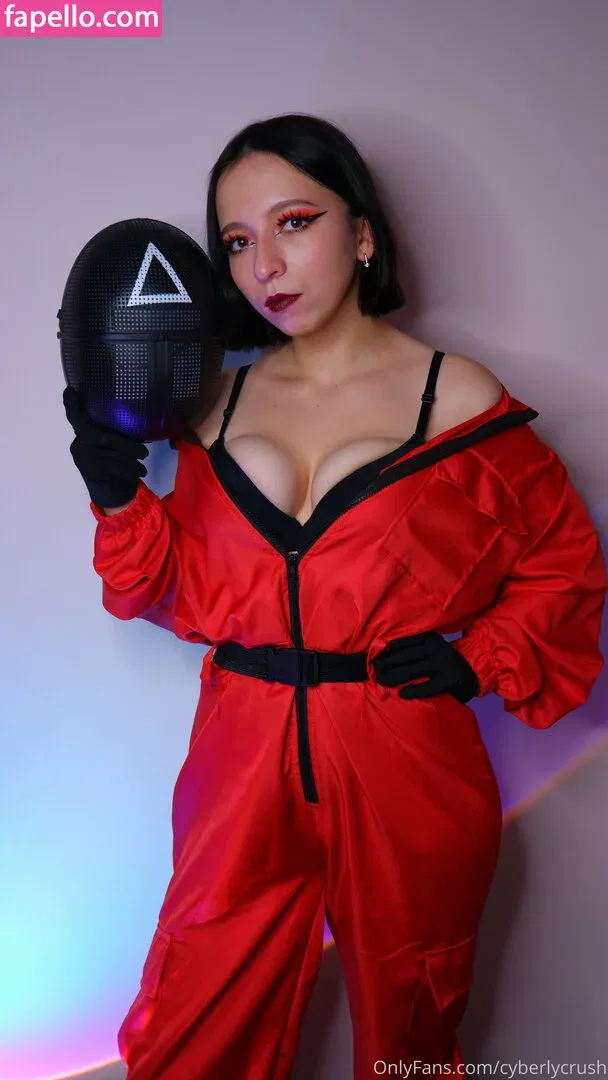 CyberlyCrush Onlyfans Photo Gallery 