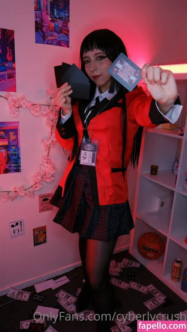 CyberlyCrush Onlyfans Photo Gallery 