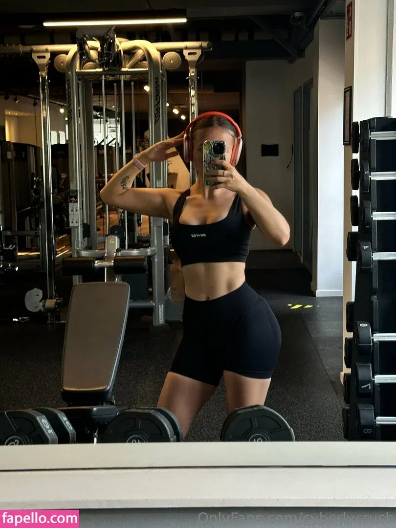 CyberlyCrush Onlyfans Photo Gallery 