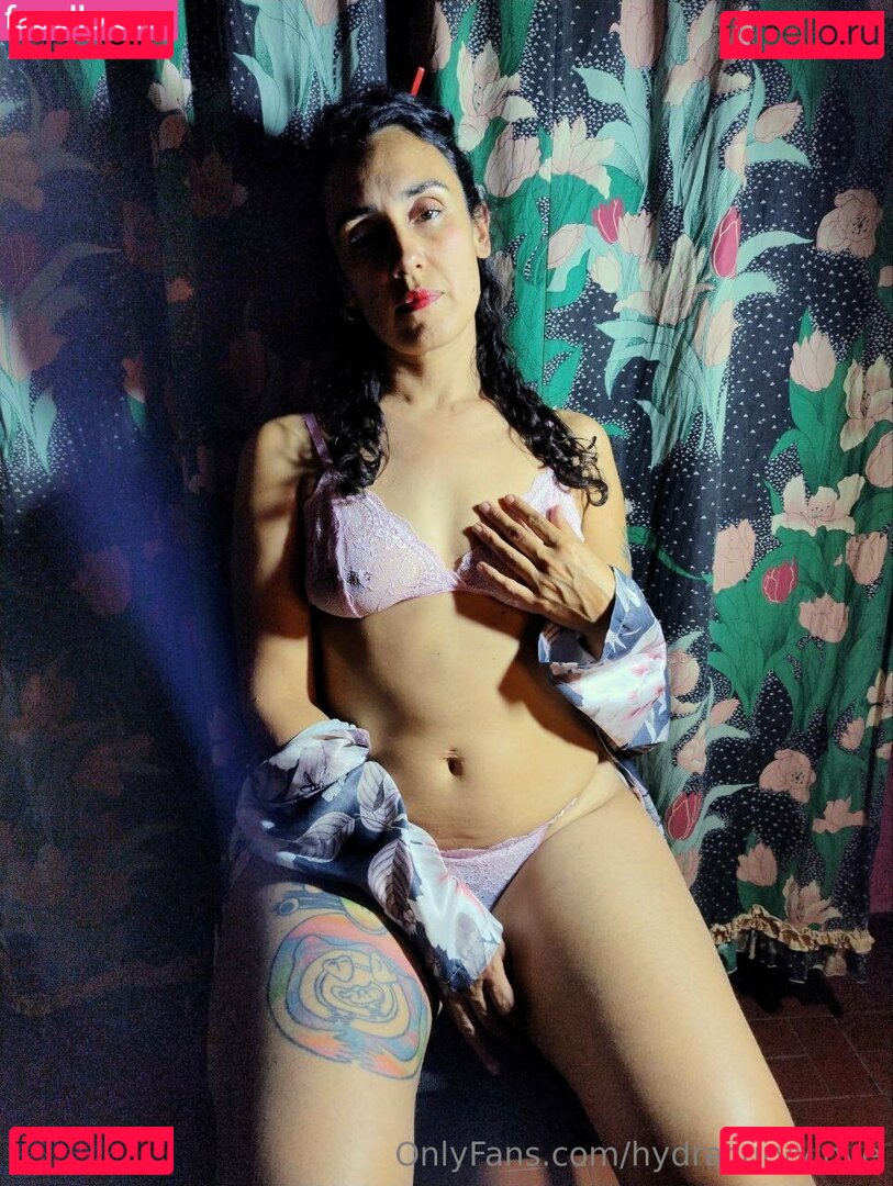 helovesumnae / hydracurvylove Onlyfans Photo Gallery 