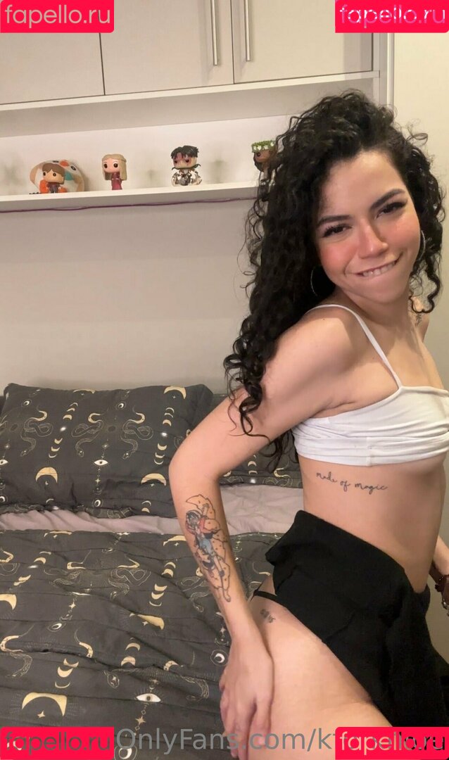 kforkhloe Onlyfans Photo Gallery 