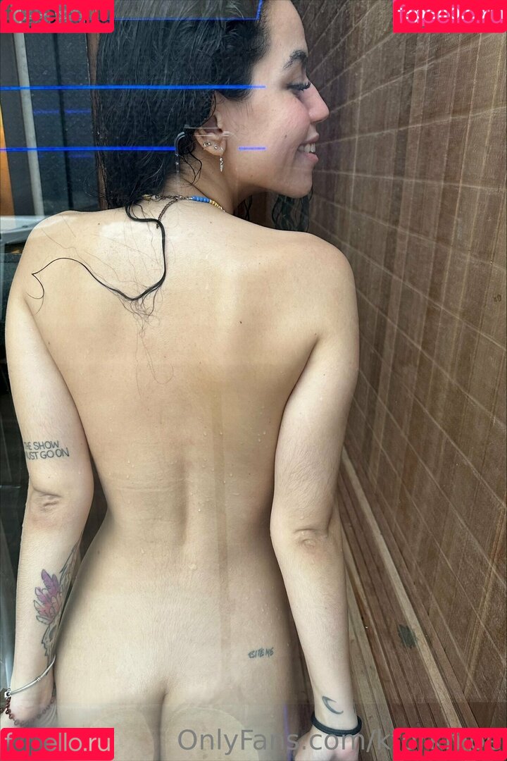 kforkhloe Onlyfans Photo Gallery 