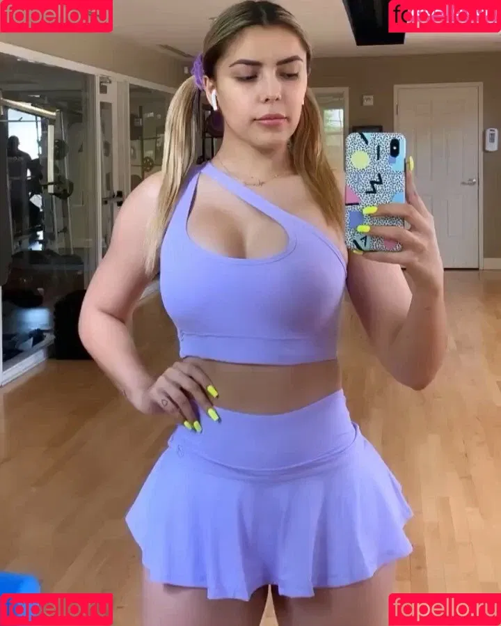 Viviane Lomelin Onlyfans Photo Gallery 