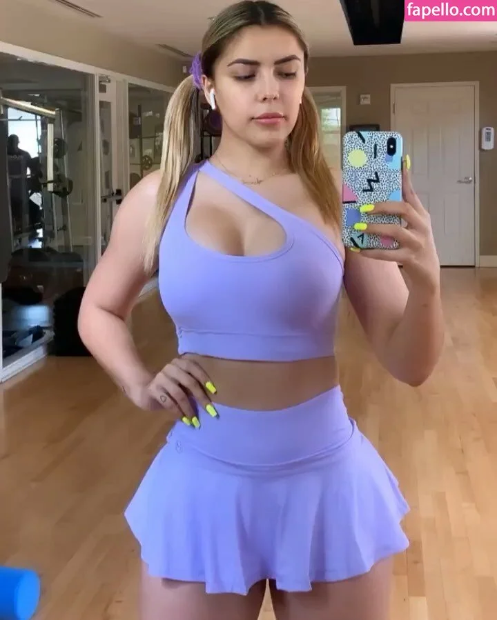 Viviane Lomelin Onlyfans Photo Gallery 