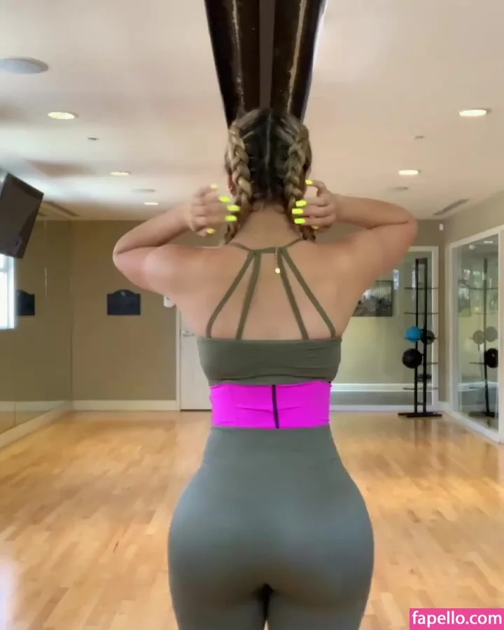 Viviane Lomelin Onlyfans Photo Gallery 