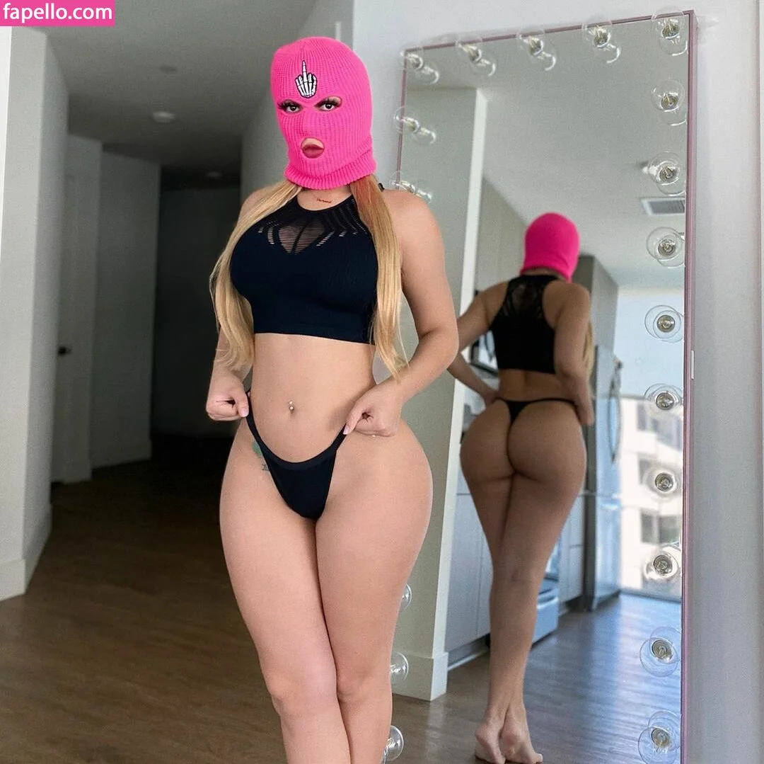 Viviane Lomelin Onlyfans Photo Gallery 