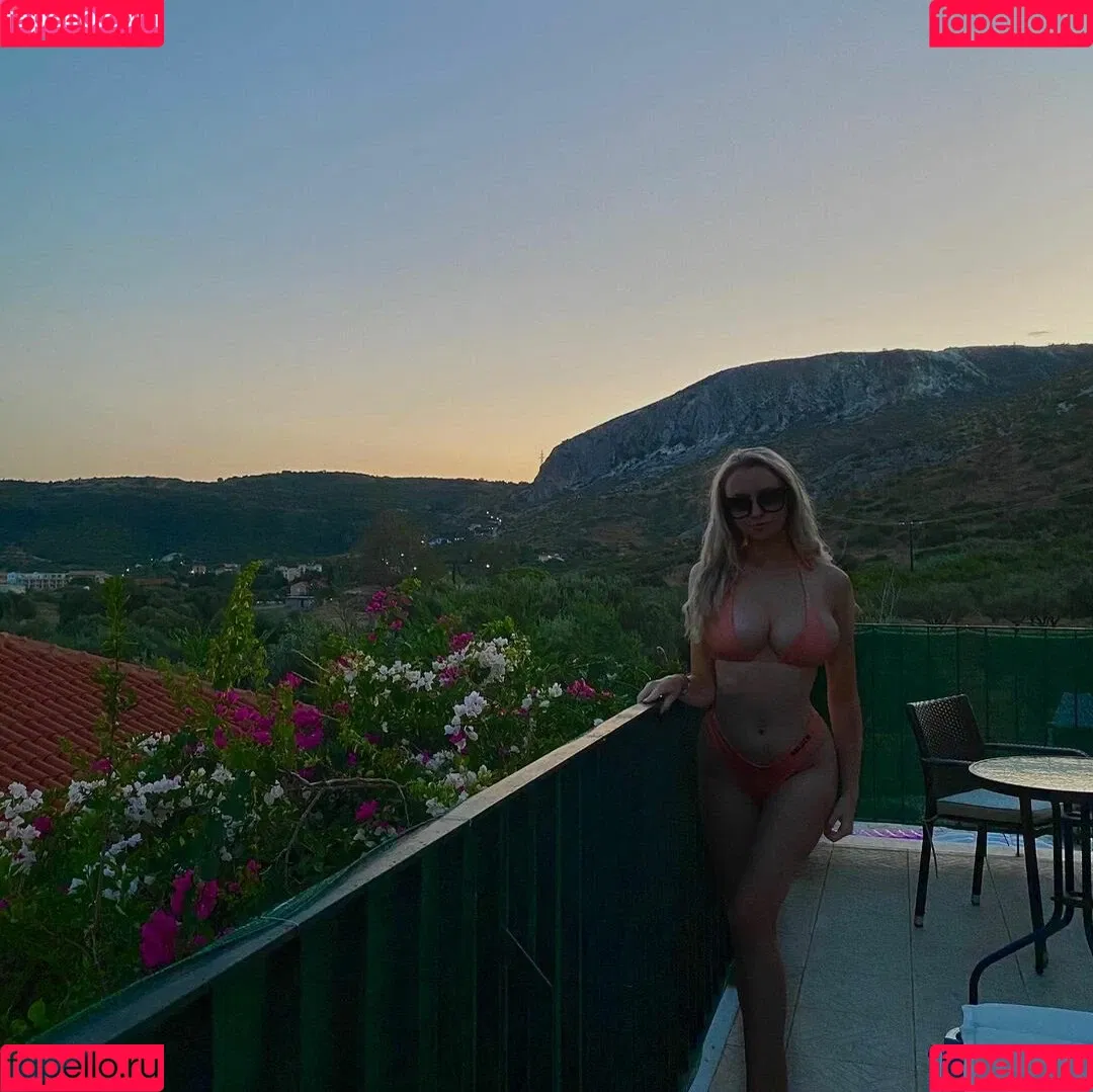 Mimi_ Onlyfans Photo Gallery 