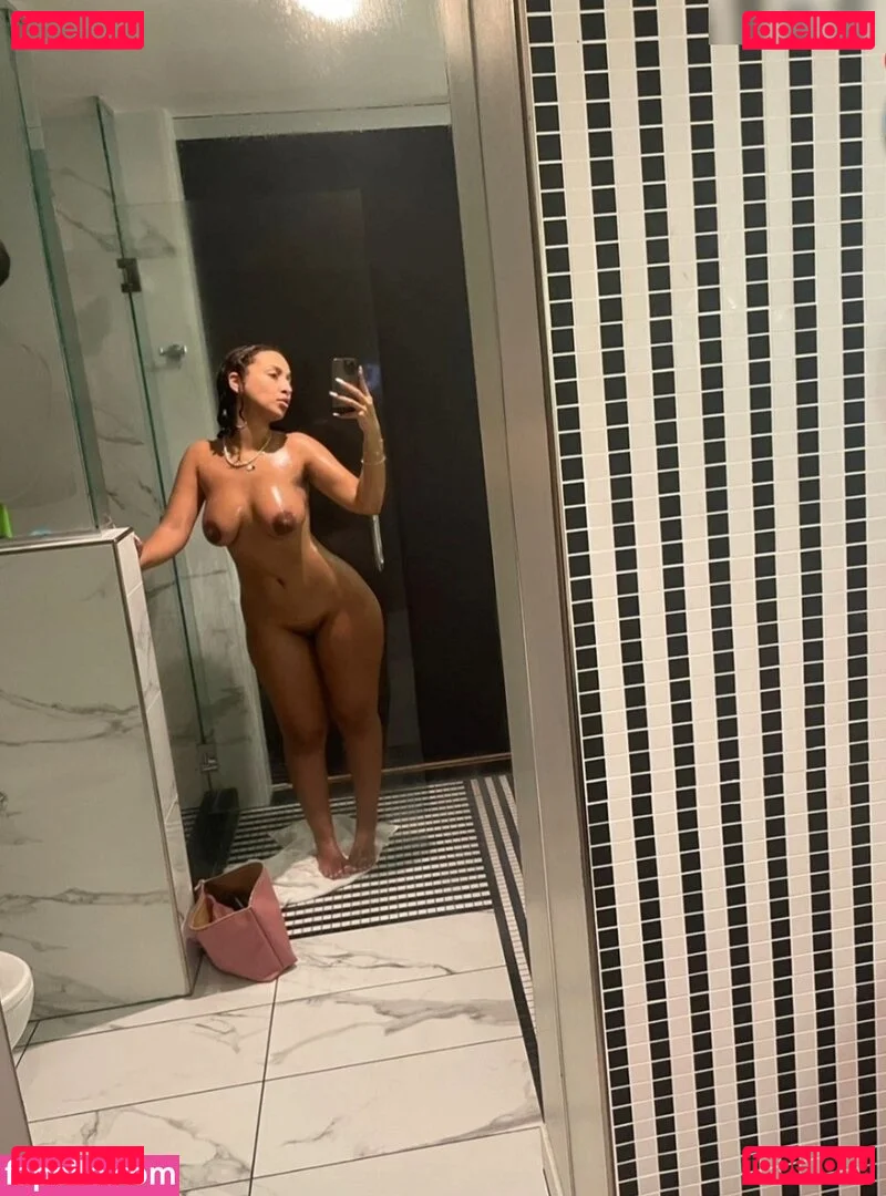 Mimi_ Onlyfans Photo Gallery 