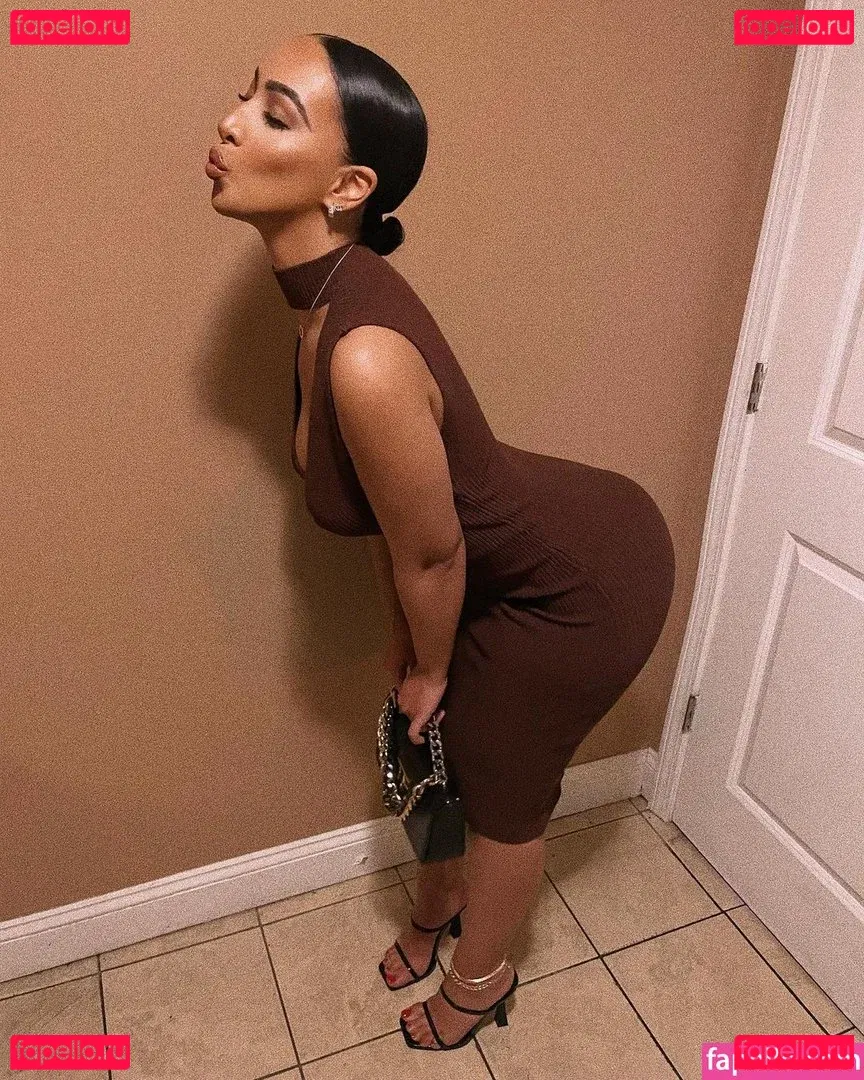 Mimi_ Onlyfans Photo Gallery 