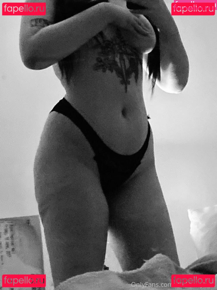 Darkbabybrat / haelgasbunkhouse Onlyfans Photo Gallery 