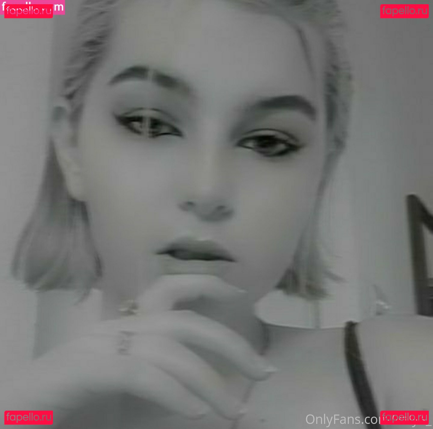 valya_ / valya_._._ Onlyfans Photo Gallery 