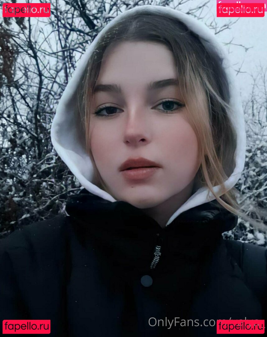 valya_ / valya_._._ Onlyfans Photo Gallery 