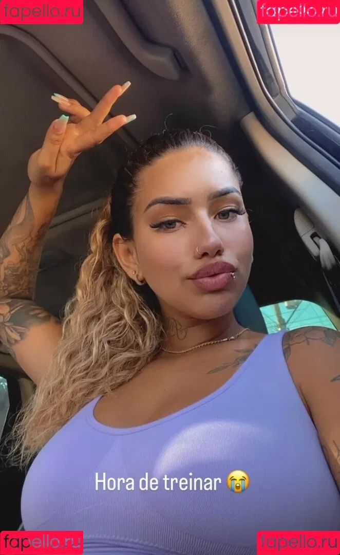Muito Linda Onlyfans Photo Gallery 