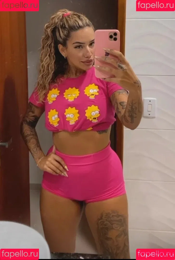 Muito Linda Onlyfans Photo Gallery 