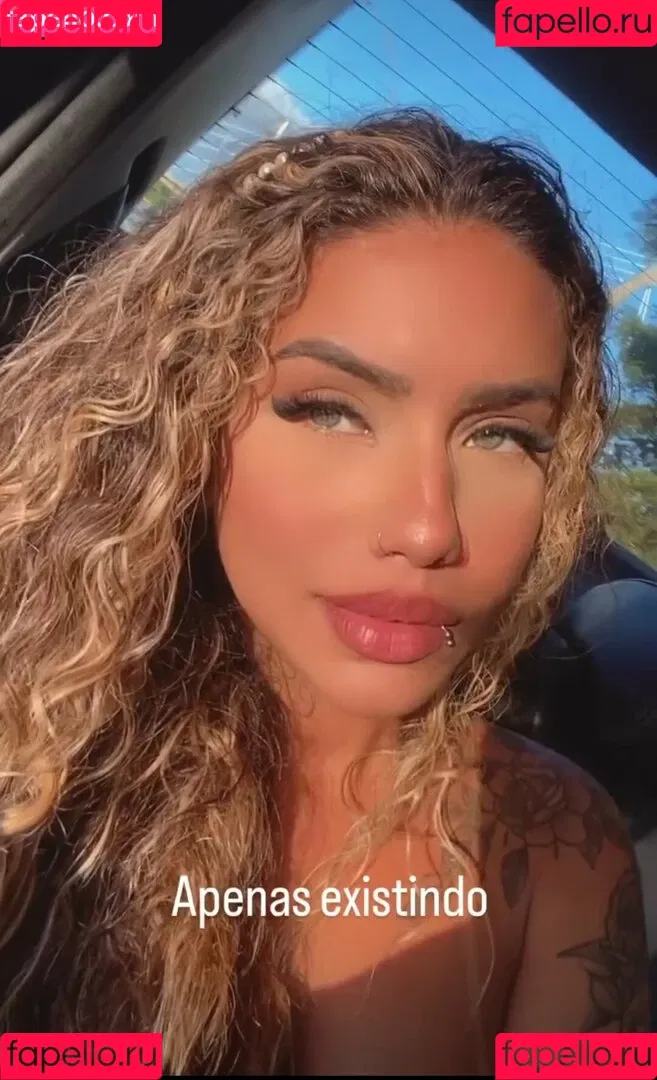 Muito Linda Onlyfans Photo Gallery 