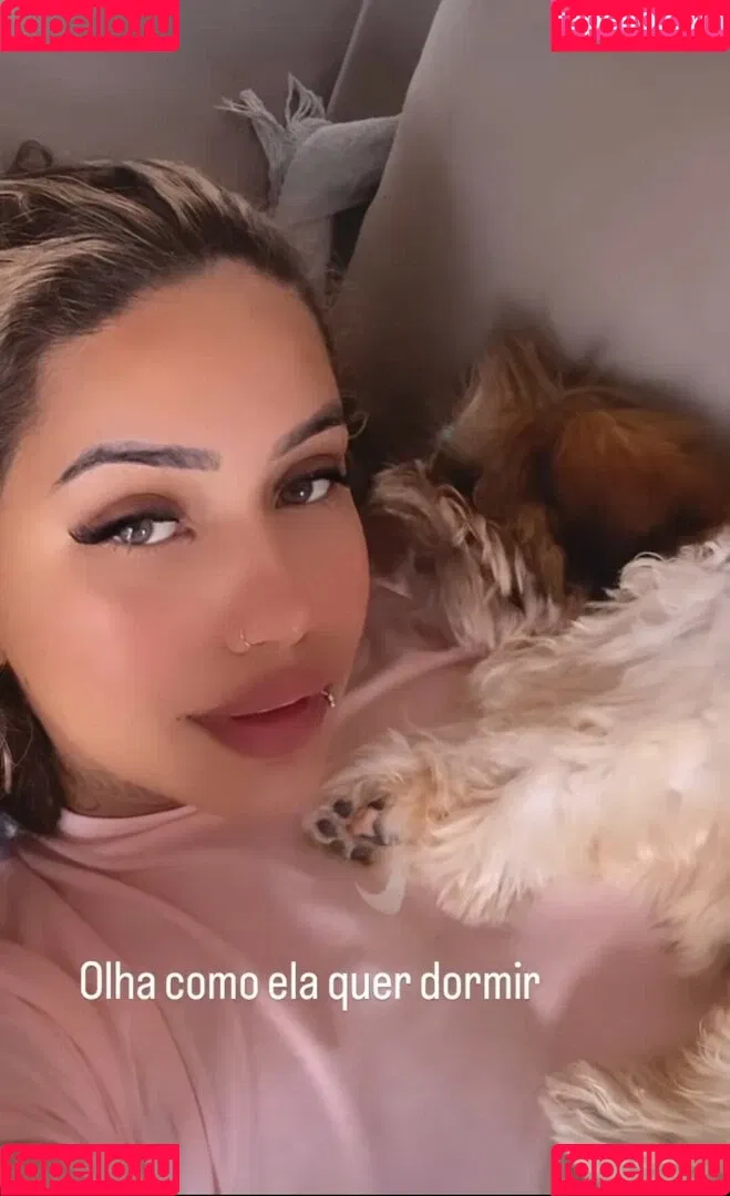 Muito Linda Onlyfans Photo Gallery 