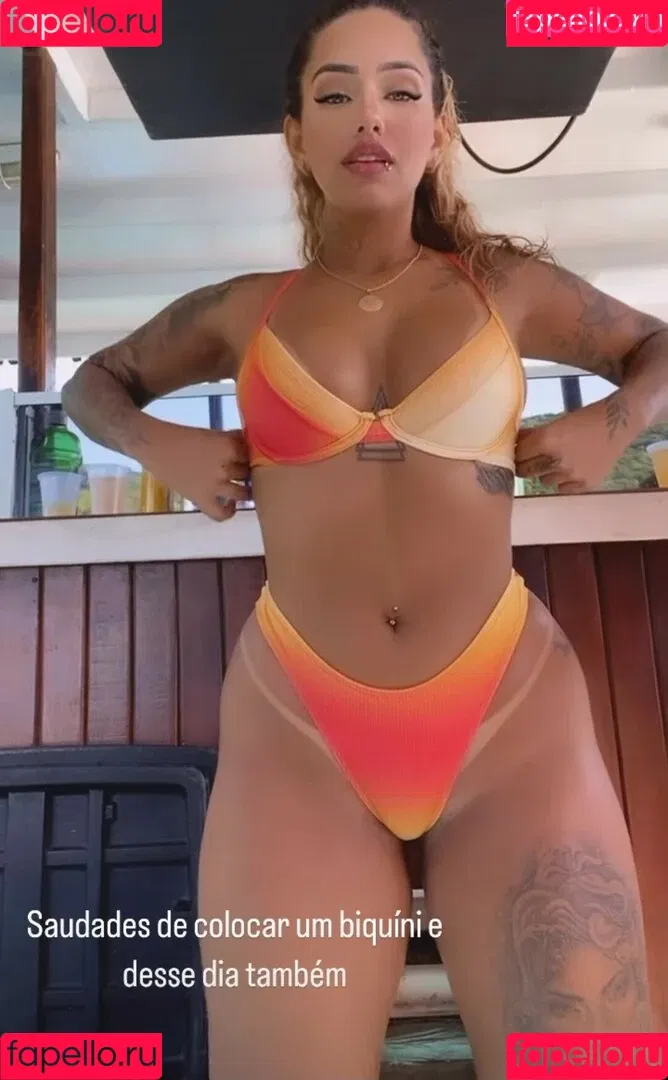Muito Linda Onlyfans Photo Gallery 
