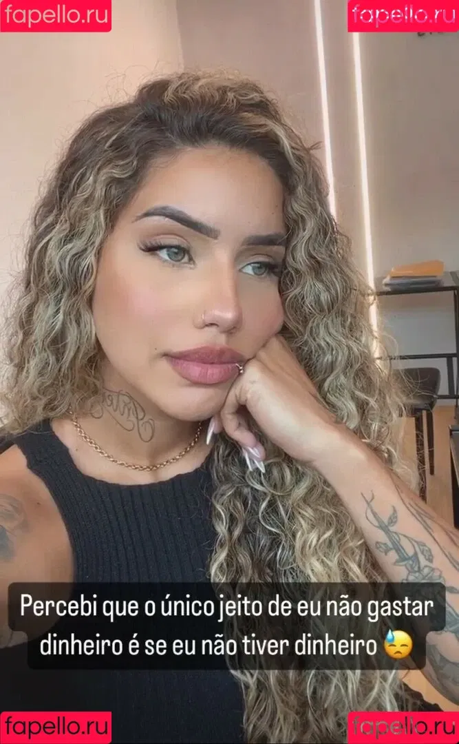 Muito Linda Onlyfans Photo Gallery 