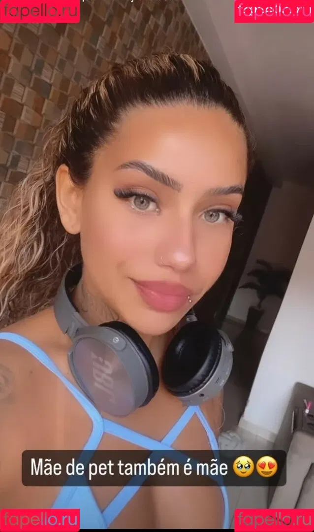 Muito Linda Onlyfans Photo Gallery 