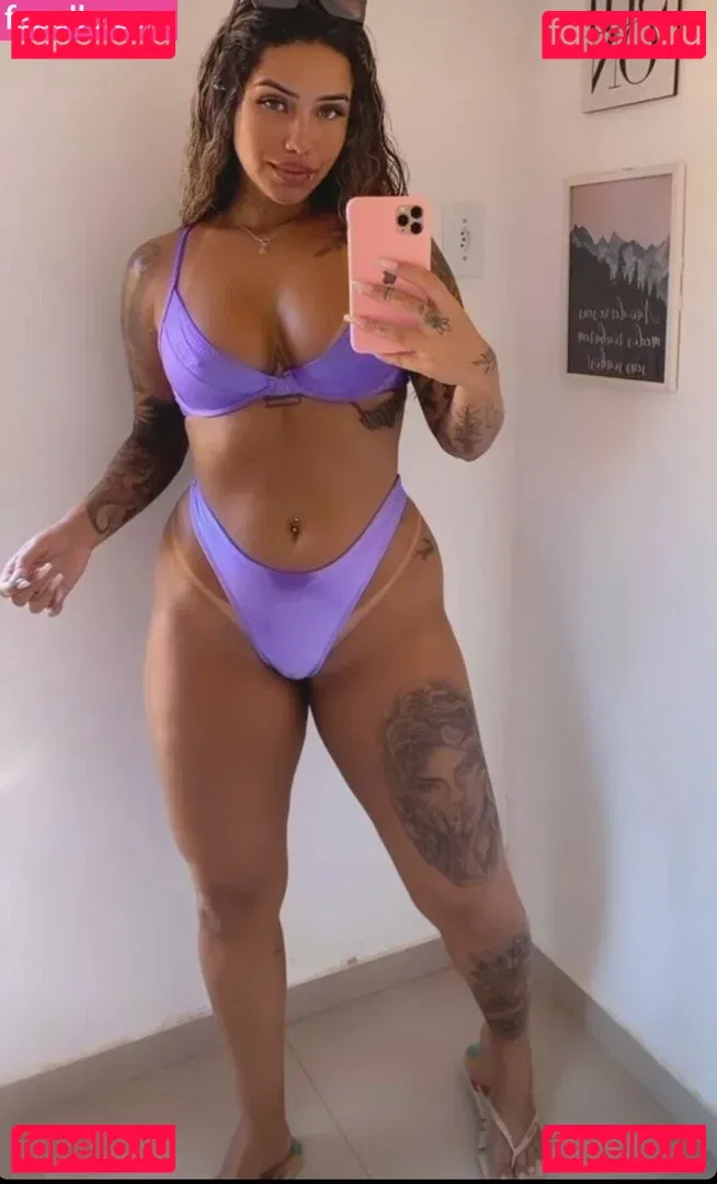 Muito Linda Onlyfans Photo Gallery 