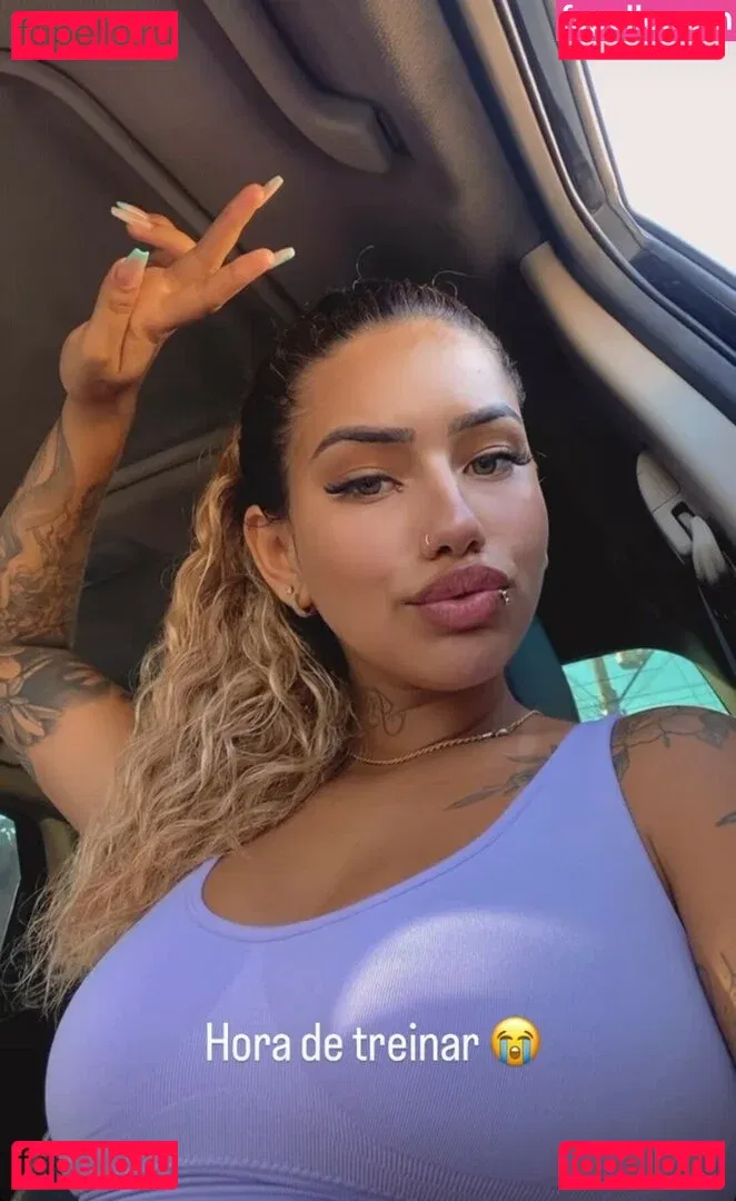 Muito Linda Onlyfans Photo Gallery 