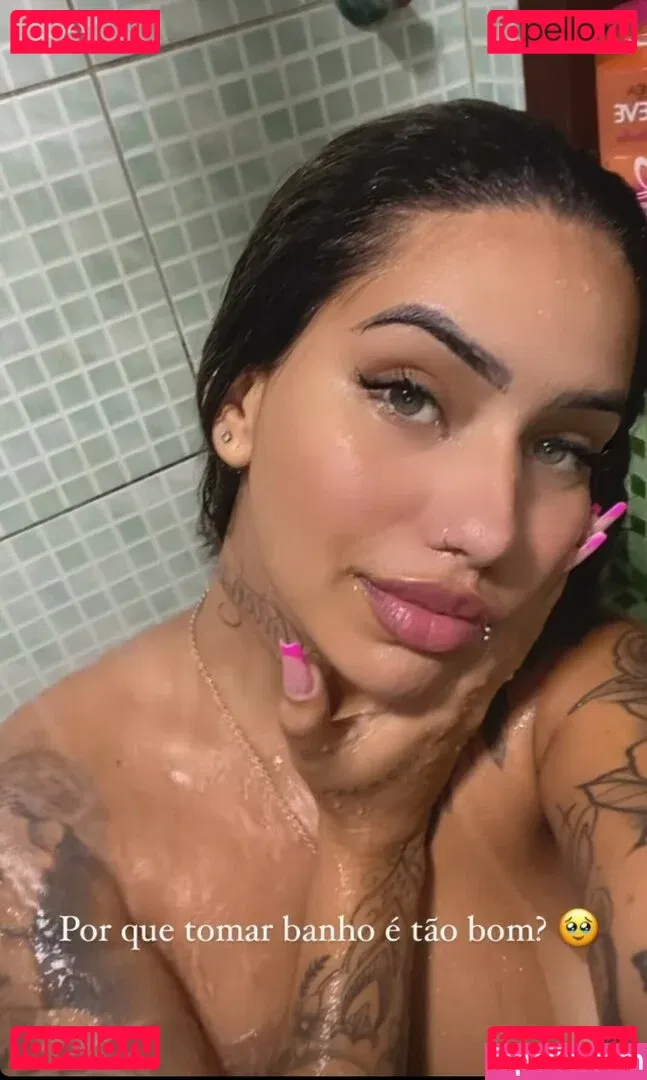 Muito Linda Onlyfans Photo Gallery 