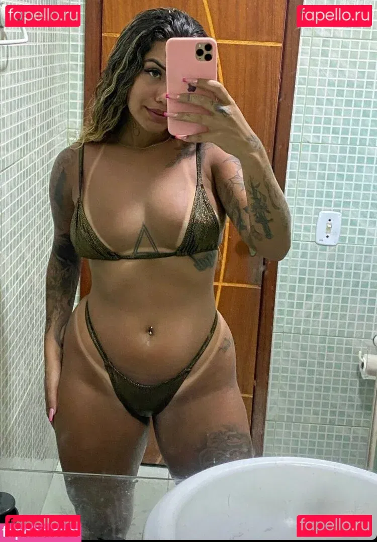 Muito Linda Onlyfans Photo Gallery 