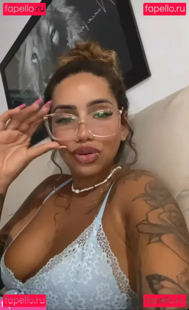 Muito Linda Onlyfans Photo Gallery 