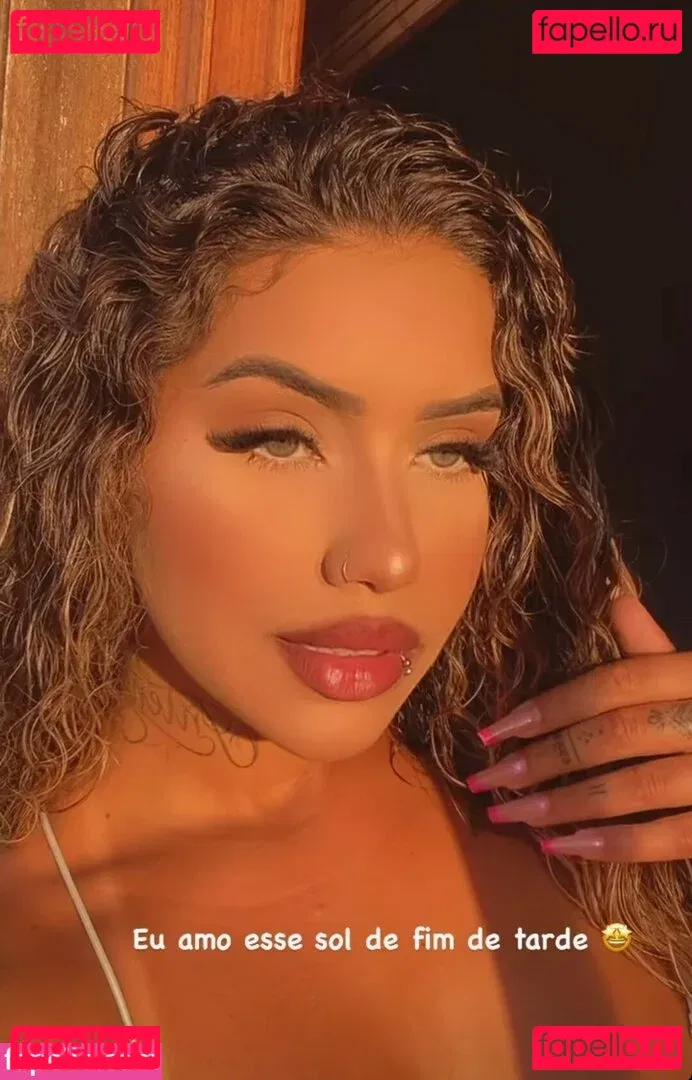 Muito Linda Onlyfans Photo Gallery 