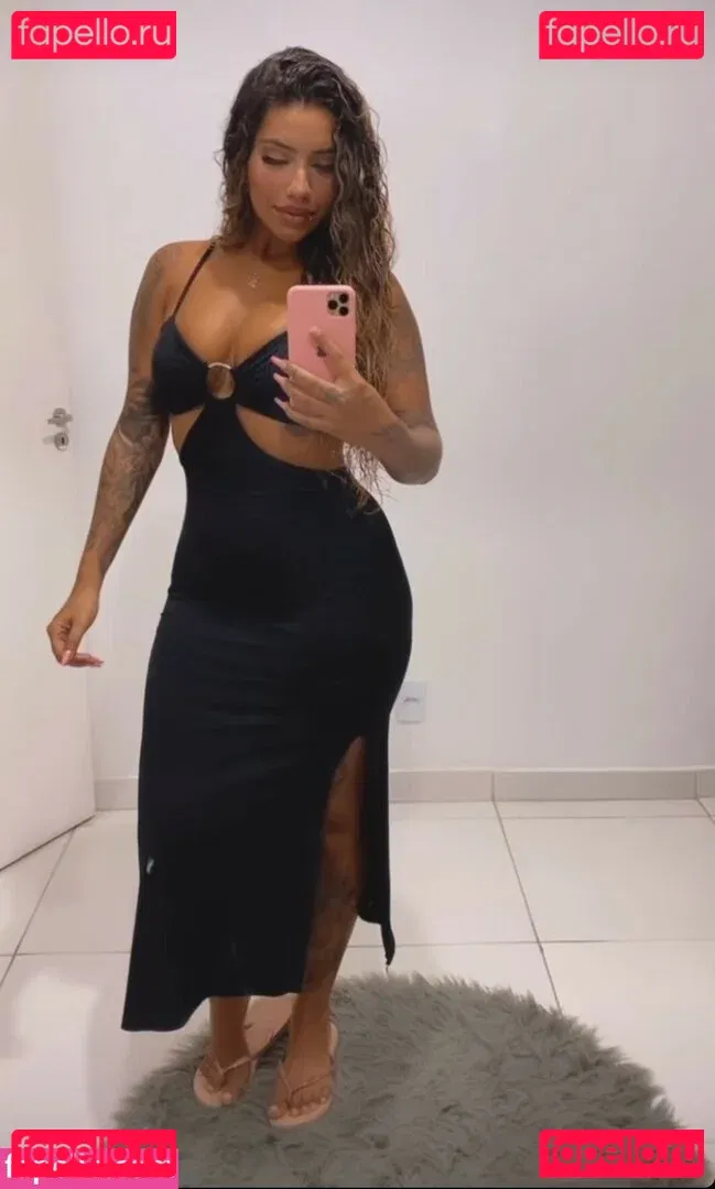 Muito Linda Onlyfans Photo Gallery 