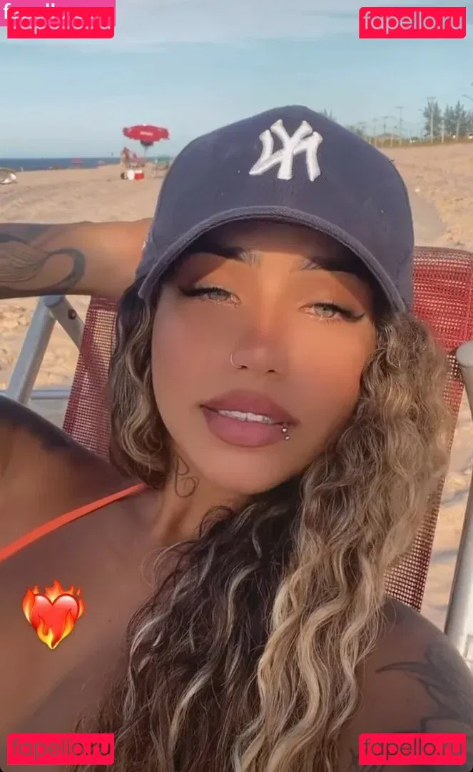 Muito Linda Onlyfans Photo Gallery 