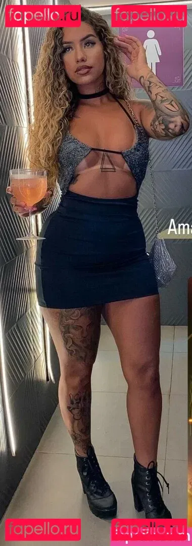 Muito Linda Onlyfans Photo Gallery 