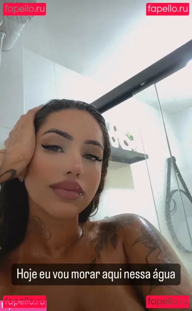 Muito Linda Onlyfans Photo Gallery 