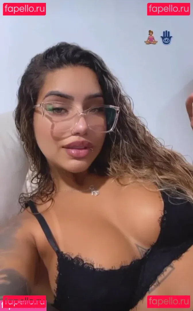 Muito Linda Onlyfans Photo Gallery 