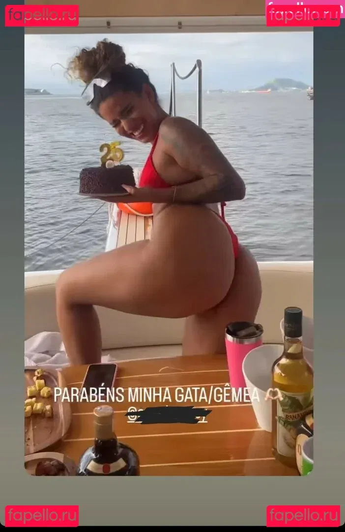 Muito Linda Onlyfans Photo Gallery 