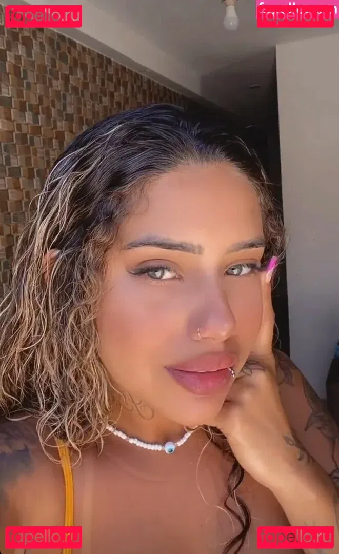 Muito Linda Onlyfans Photo Gallery 