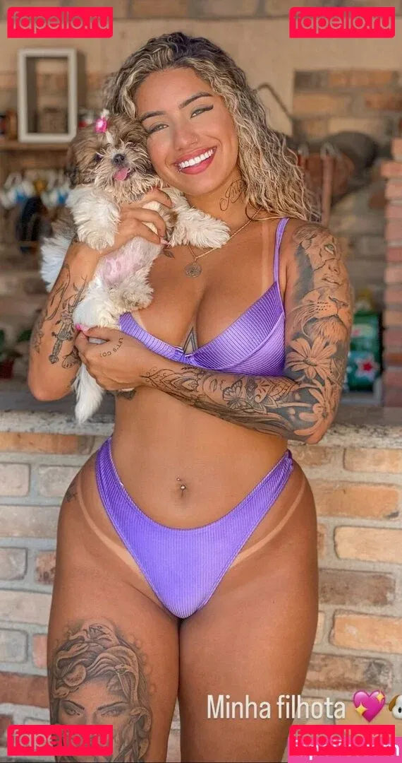 Muito Linda Onlyfans Photo Gallery 