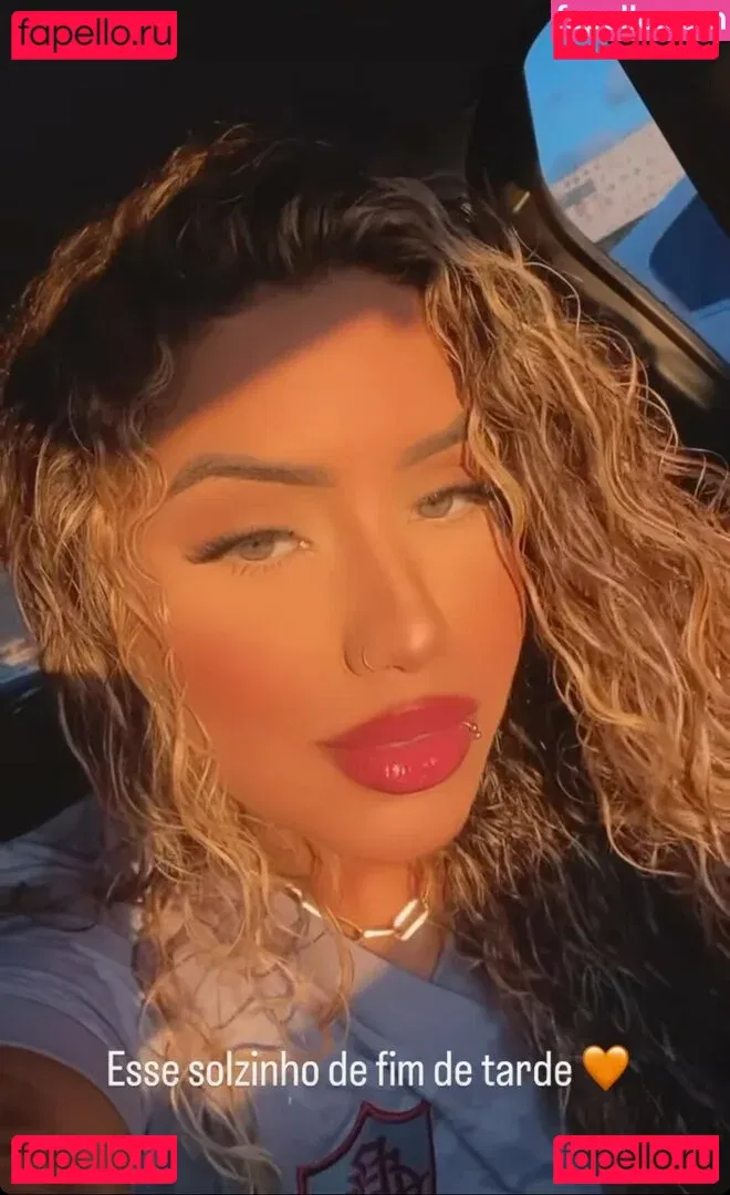 Muito Linda Onlyfans Photo Gallery 