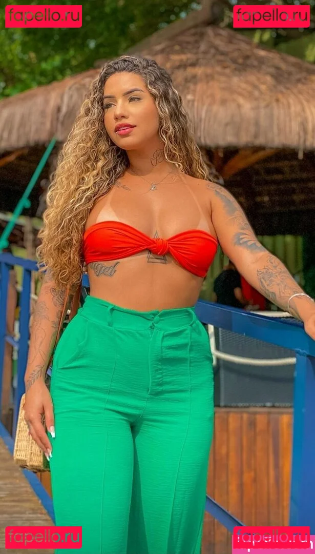 Muito Linda Onlyfans Photo Gallery 