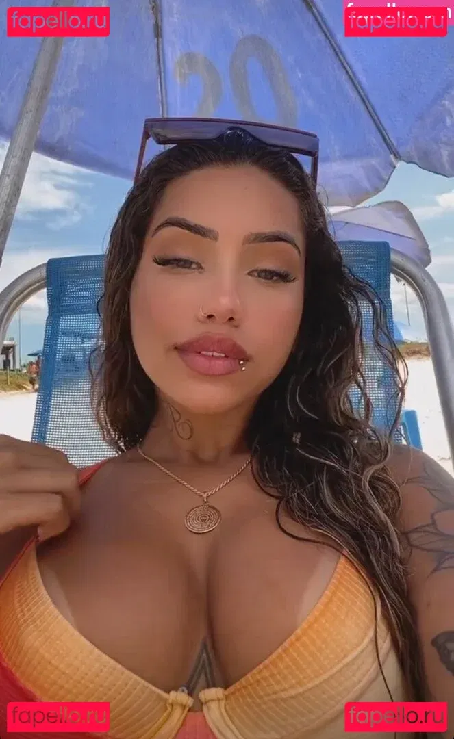 Muito Linda Onlyfans Photo Gallery 